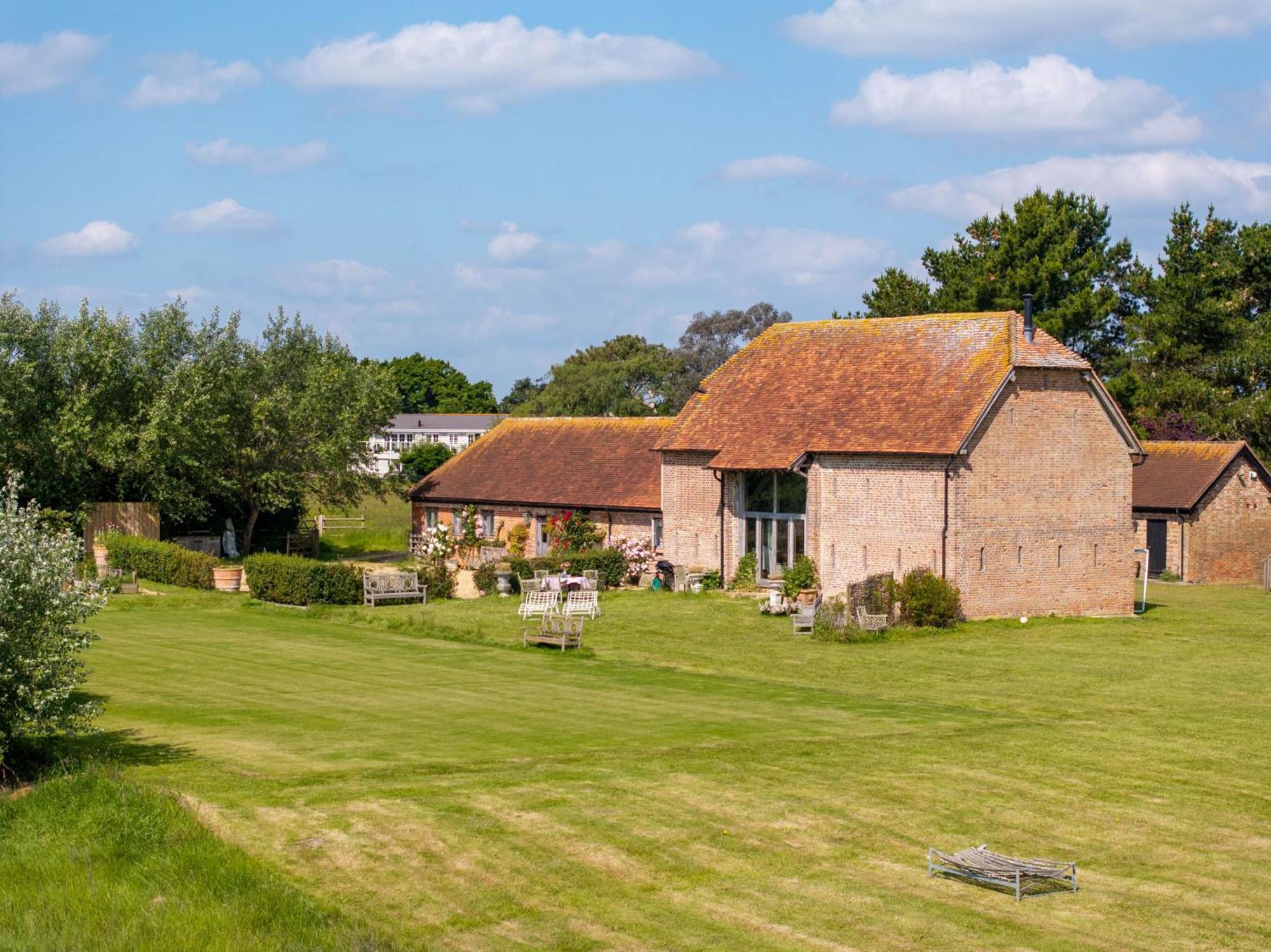 Gins Barn Southampton Exterior foto